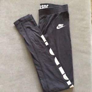 Nike “Just Do It” Leggings- Size Small